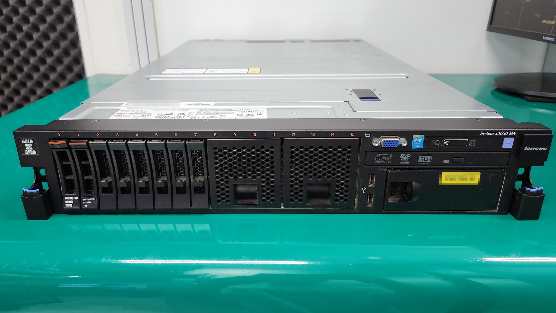 Lenovo System x3650 M4 서버 RAID 구성 복구