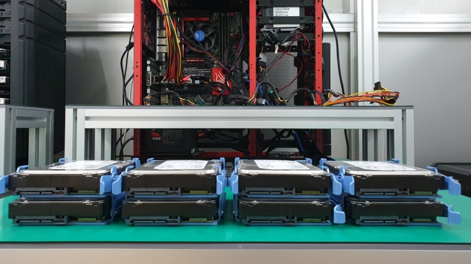 8개 디스크를 RAID5 로 구성된 서버 복구